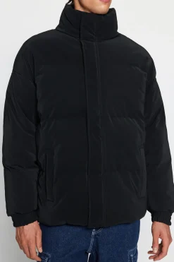 Trendyol Abrigo acolchado^Hombre Abrigos