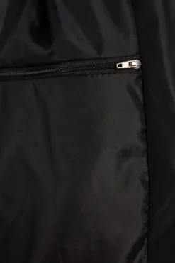 Trendyol Abrigo acolchado^Hombre Abrigos