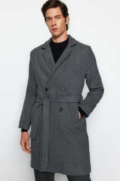 Trendyol Abrigo largo con detalle de cinturón^Hombre Abrigos