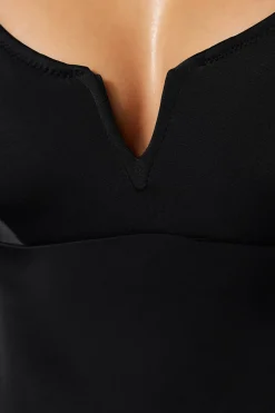 Trendyol Ba&ntilde;ador cl&aacute;sico escote en V^Mujer Baño