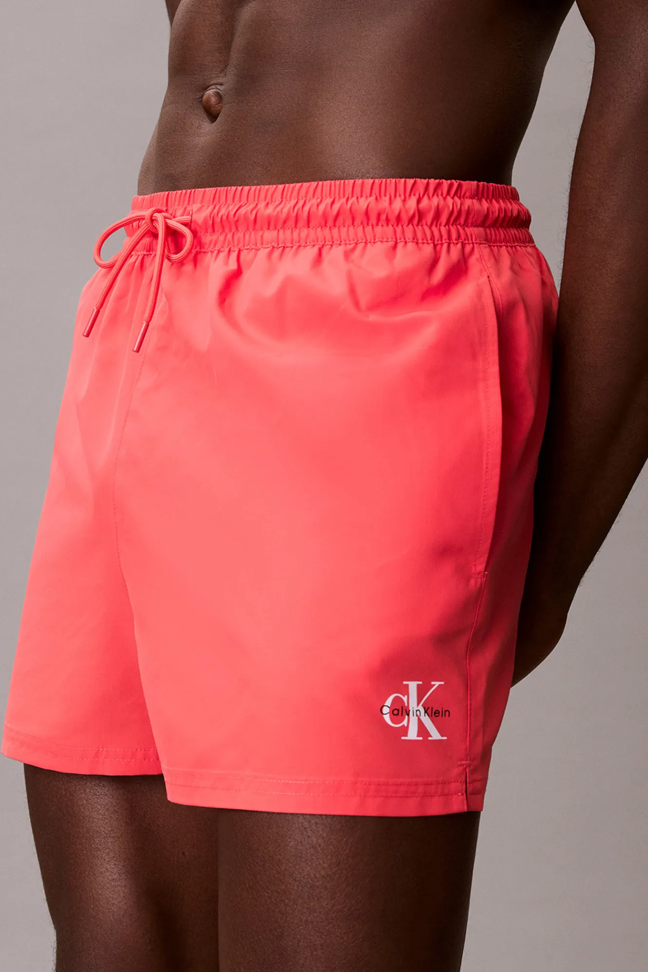 Calvin Klein Ba&ntilde;ador corto cord&oacute;n logo^Hombre Baño