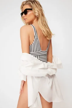 Trendyol Ba&ntilde;ador de rayas escote en V^Mujer Baño