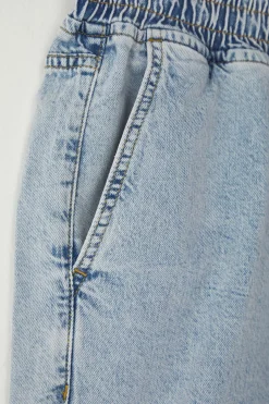 Trendyol Bermudas vaqueras de corte recto^Hombre Bermudas|Pantalones