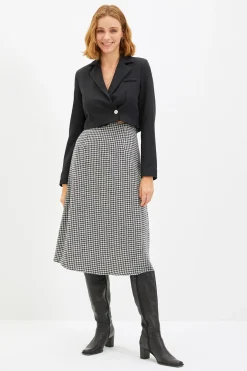 Trendyol Blazer corta^Mujer Chaquetas