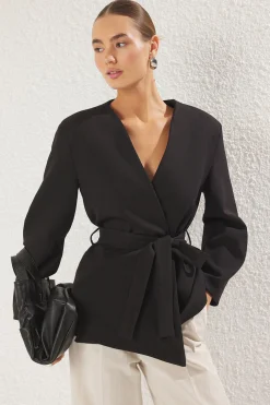 Trendyol Blazer lazo^Mujer Chaquetas