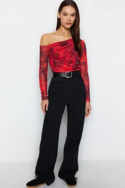 Trendyol Blusa escote asim&eacute;trico entallada^Mujer Camisas Y Blusas