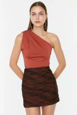 Trendyol Body ajustado asim&eacute;trico^Mujer Camisetas