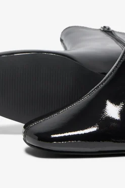 Only Bot&iacute;n tac&oacute;n de charol^Mujer Botas