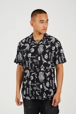 Brave Soul Camisa estampada de manga corta^Hombre Camisas