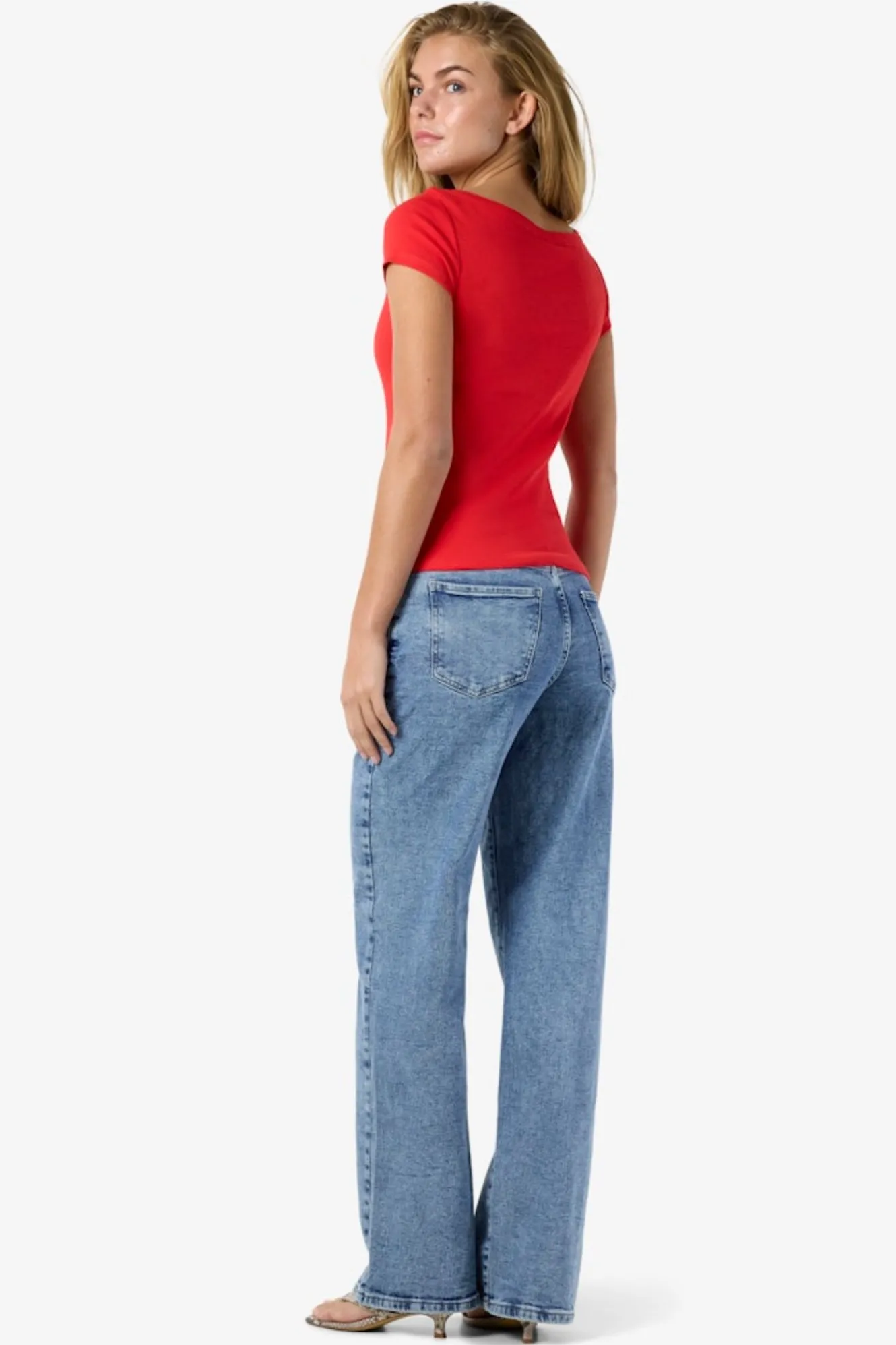 Noisy May Camiseta de manga corta con cuello barco^Mujer Camisetas