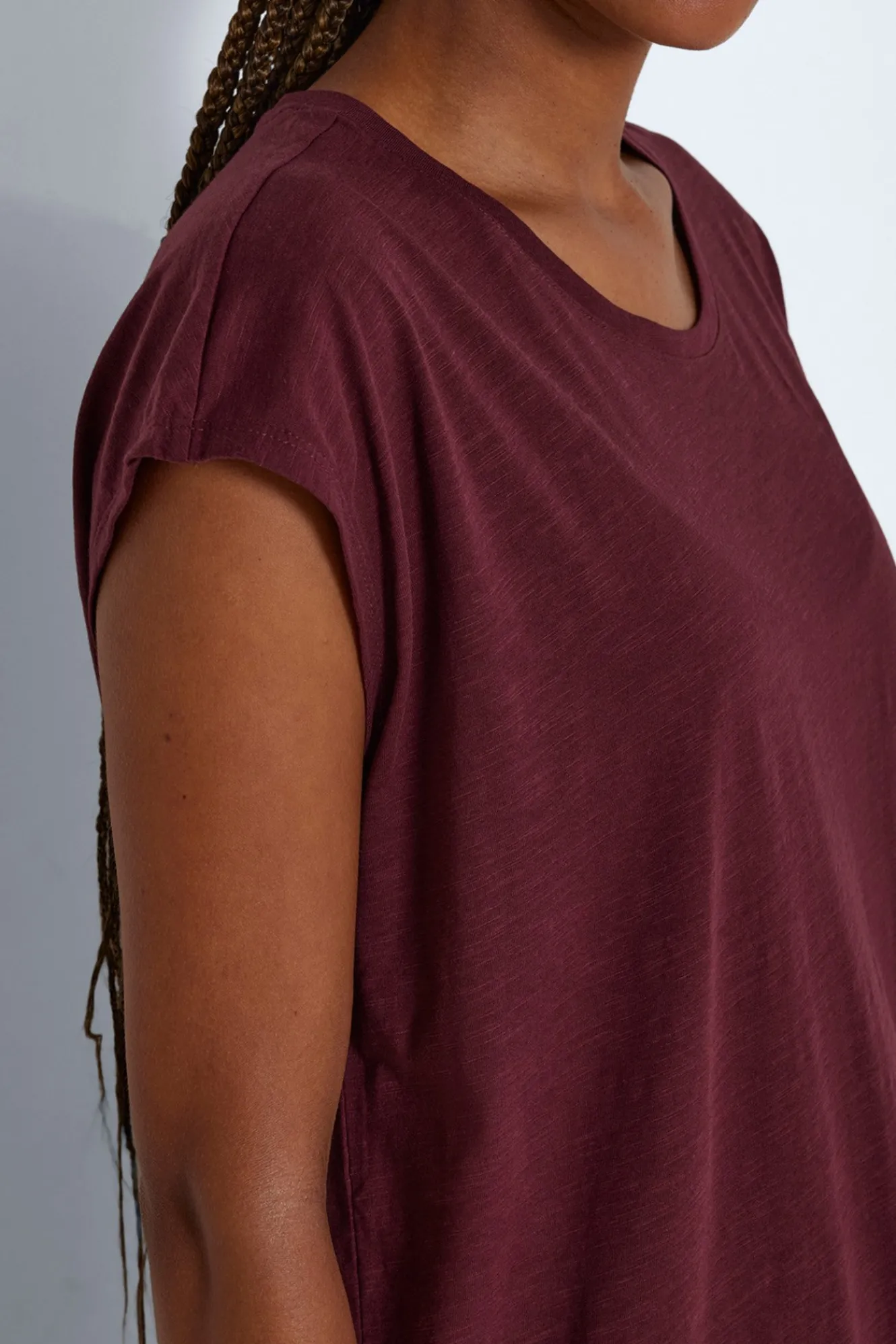 Noisy May Camiseta de manga corta con cuello redondo^Mujer Camisetas|Basic Bar