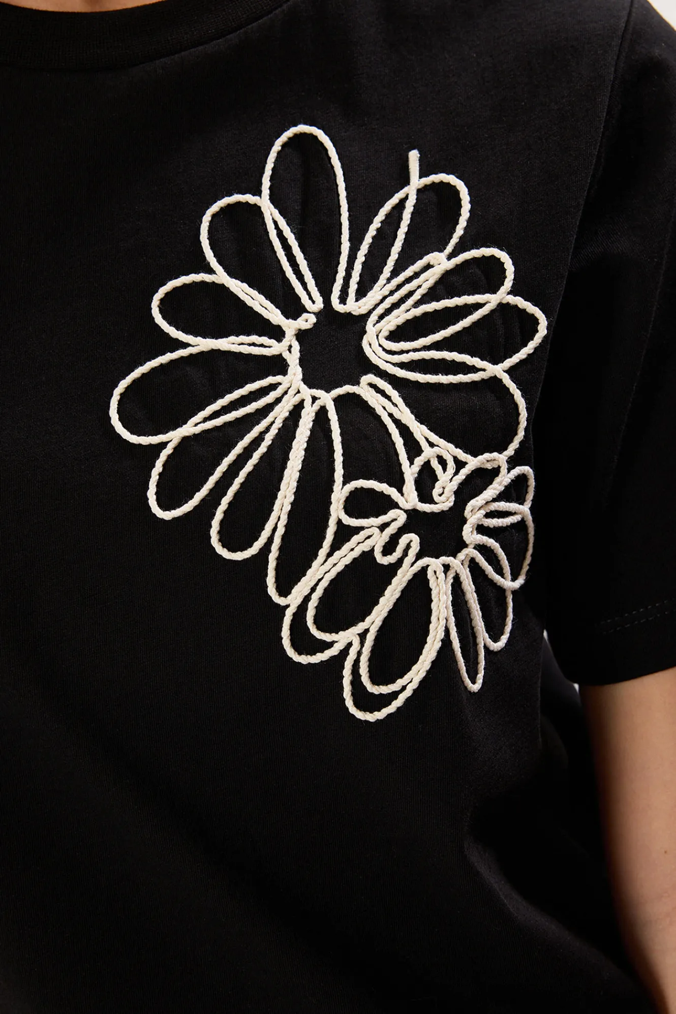 Trendyol Camiseta flor manga corta^Mujer Camisetas