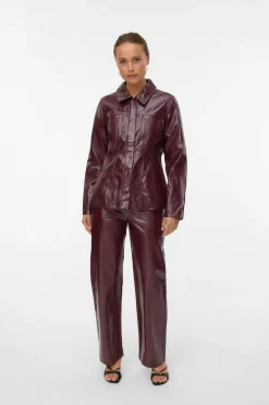 Vero Moda Cazadora ajustada efecto piel^Mujer Chaquetas