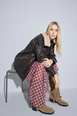 DeFacto Cazadora oversize efecto piel^Mujer Chaquetas