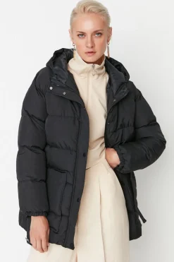 Trendyol Chaqueta acolchada^Mujer Chaquetas