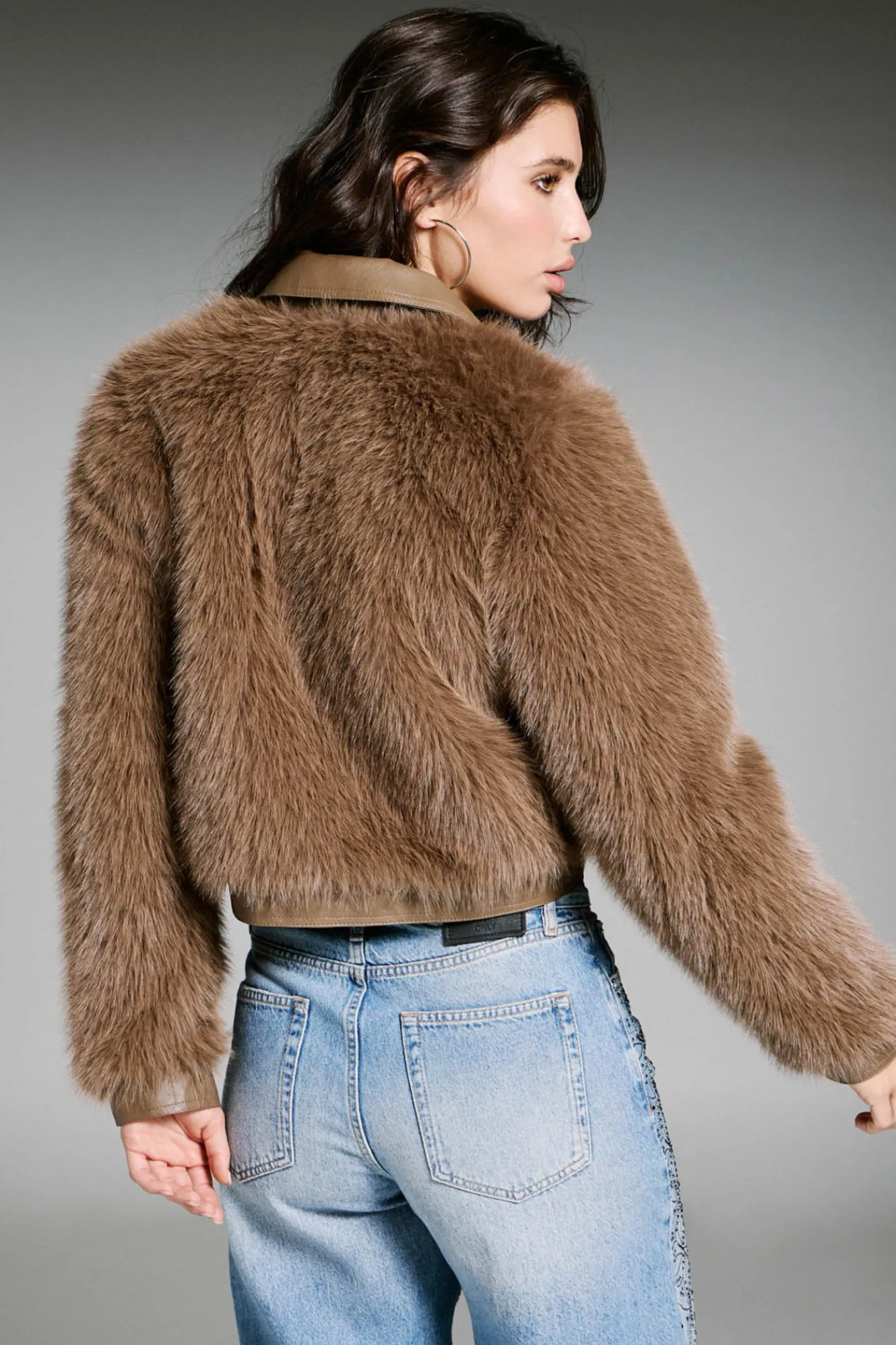 Only Chaqueta corta de pelo sint&eacute;tico^Mujer Chaquetas|Abrigos