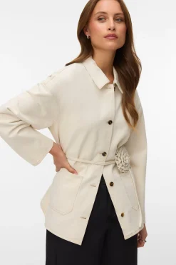 Vero Moda Chaqueta denim detalle flor^Mujer Chaquetas