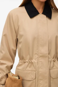 Vero Moda Chaqueta encerada y forro tartan^Mujer Chaquetas