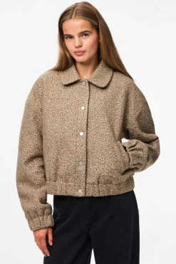 Pieces Chaqueta teddy^Mujer Chaquetas
