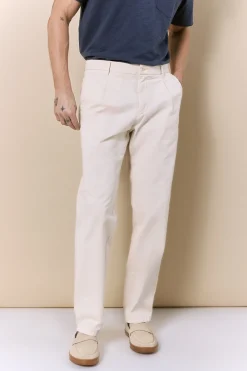 OOTO Chino con pinzas regular^Hombre Chinos