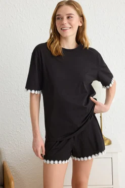 Trendyol Conjunto de pijama bies flores^Mujer Pijamas