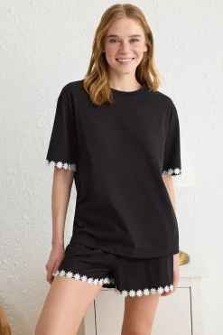 Trendyol Conjunto de pijama bies flores^Mujer Pijamas