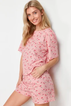 Trendyol Conjunto de pijama corto cerezas^Mujer Pijamas