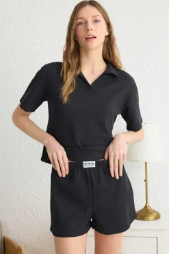 Trendyol Conjunto de pijama corto polo canal&eacute;^Mujer Pijamas