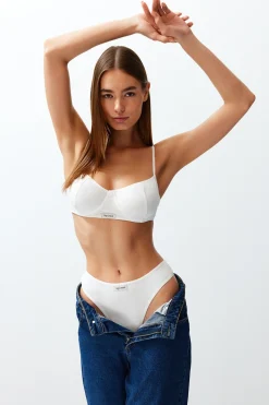 Trendyol Conjunto de ropa interior canal&eacute;^Mujer Sujetadores|Braguitas