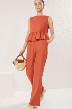 Trendyol Conjunto flu&iacute;do de dos piezas^Mujer Camisetas|Pantalones