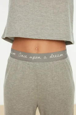 Trendyol Conjunto pijama canal&eacute;^Mujer Pijamas