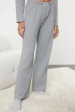 Trendyol Conjunto pijama felpa^Mujer Pijamas
