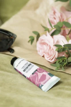 The Body Shop Crema de manos de British Rose^Mujer Cosmética