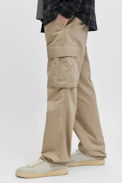JJ REBEL Pantal&oacute;n cargo algod&oacute;n tiro medio^Hombre Pantalones