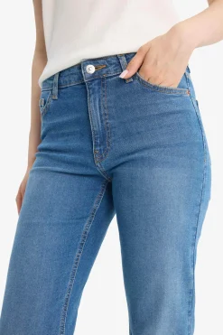 DeFacto Pantal&oacute;n vaquero acampanado^Mujer Jeans