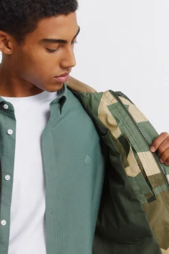 Springfield Parka camuflaje cuello contraste^Hombre Abrigos