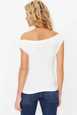 Trendyol Top ajustado manga corta^Mujer Camisetas