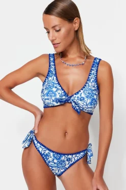 Trendyol Top de bikini triangular damasco lazos^Mujer Baño