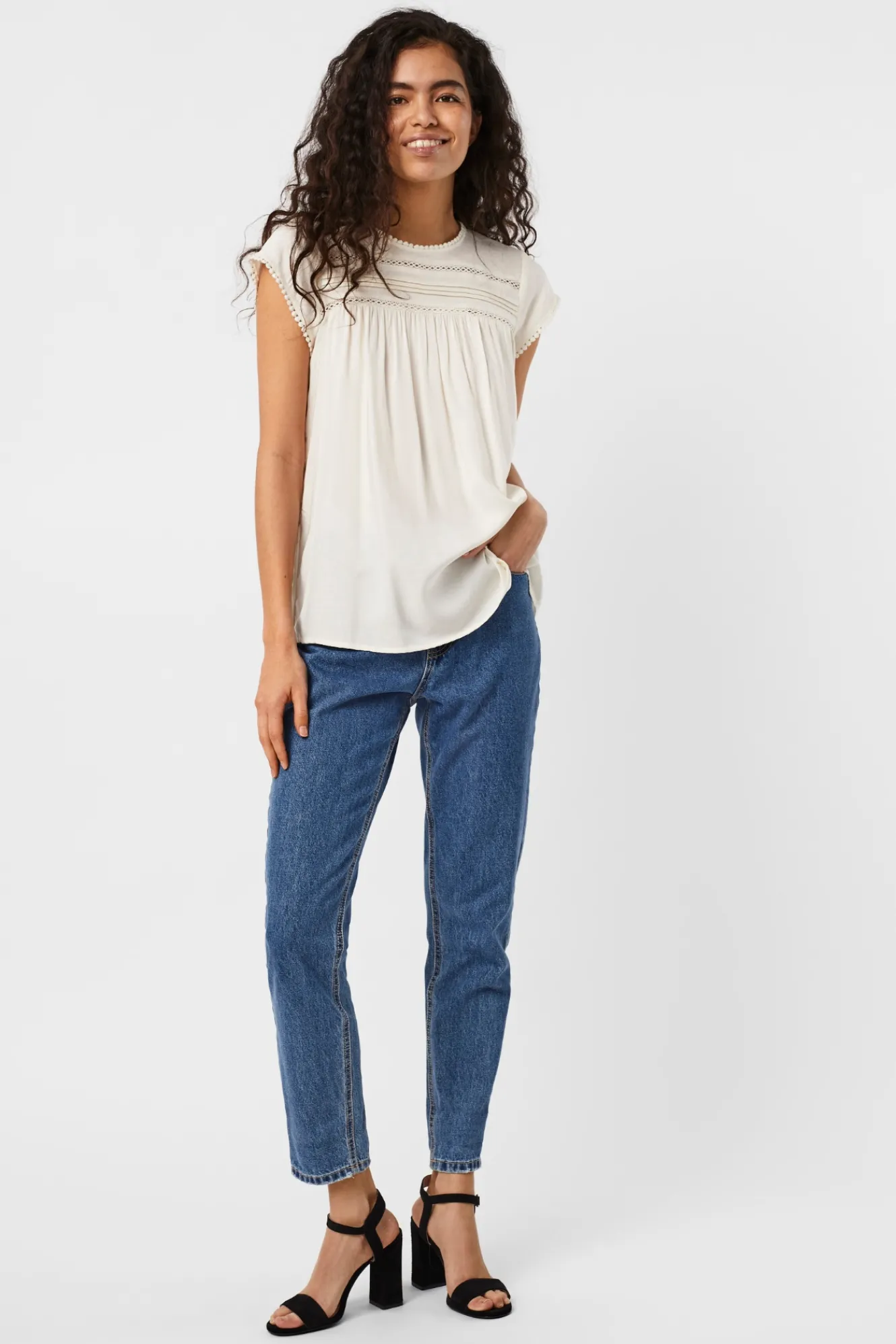 Vero Moda Top de manga corta con detalle de encaje^Mujer Camisas Y Blusas