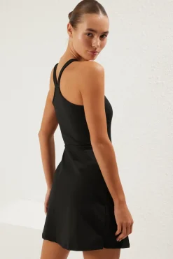 Trendyol Vestido corto deportivo tenis^Mujer Deporte